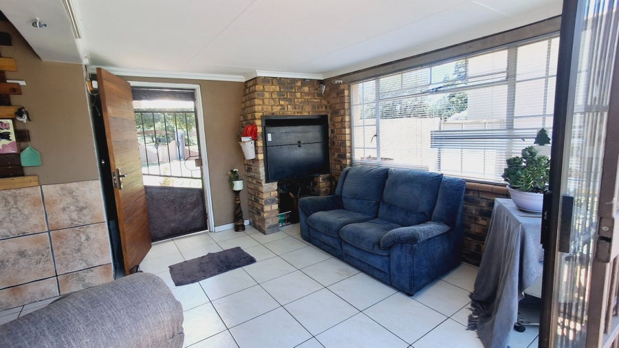 4 Bedroom Property for Sale in Roodia Free State